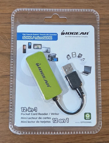 New sealed iogear - -,